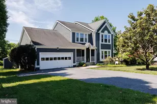 3 Stardust Ct, Catonsville, MD 21228 - Photo 1
