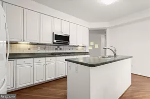 320 Chalk Hill Dr, Baltimore, MD 21208 - Photo 24