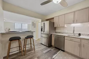 205 E Joppa Rd, Towson, MD 21286 - Photo 14