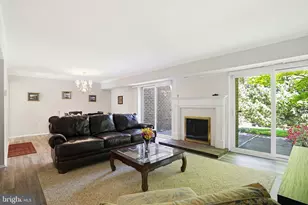 20 Pickburn Ct, Cockeysville, MD 21030 - Photo 8