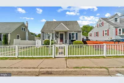 18 N Hawthorne Road, Middle River, MD 21220 - Photo 1