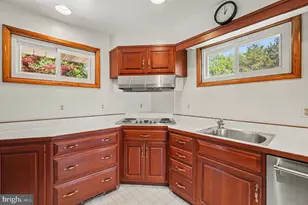 9204 Snyder Ln, Perry Hall, MD 21128 - Photo 10