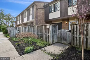 10 Pine Bark Ct, Cockeysville, MD 21030 - Photo 2