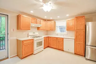 1010 Hilton Ave, Catonsville, MD 21228 - Photo 6