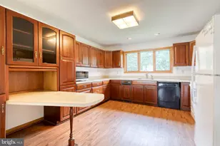 18 Byway Rd, Owings Mills, MD 21117 - Photo 12