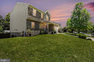 4705 Greencove Cir, Baltimore, MD 21219 - Photo 2