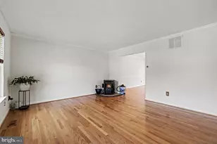 4705 Greencove Cir, Baltimore, MD 21219 - Photo 6