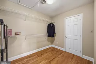 8 Rolling Farm Ct, Baltimore, MD 21228 - Photo 32