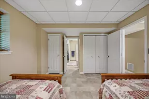 8 Rolling Farm Ct, Baltimore, MD 21228 - Photo 42
