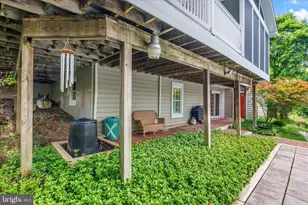8 Rolling Farm Ct, Baltimore, MD 21228 - Photo 56
