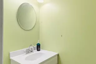 6505 Loch Hill Ct, Baltimore, MD 21239 - Photo 32