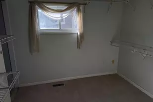 8716 Stockwell Rd, Parkville, MD 21234 - Photo 12
