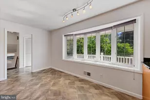 8216 Thornton Rd, Towson, MD 21204 - Photo 16