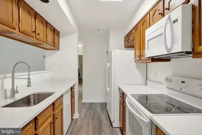 9101 Lincolnshire Court #E, Parkville, MD 21234 - Photo 6