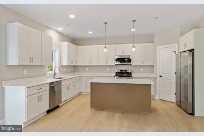 104 W Main Boulevard, Lutherville Timonium, MD 21093 - Photo 12
