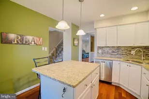 32 Lovett Ct, Lutherville Timonium, MD 21093 - Photo 4