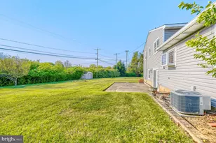 815 Branford Cir, Lutherville Timonium, MD 21093 - Photo 8