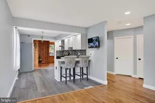 946 Martin Rd, Essex, MD 21221 - Photo 8