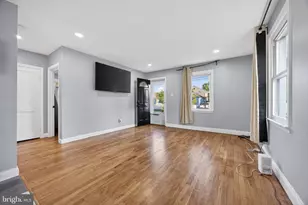 946 Martin Rd, Essex, MD 21221 - Photo 6