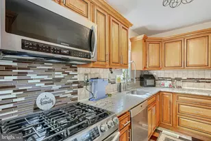 9807 Hilltop Dr, Baltimore, MD 21234 - Photo 30
