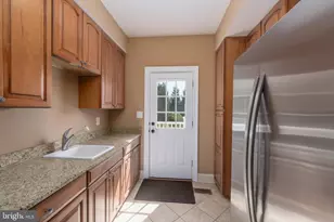 3927 Briar Knoll Cir, Phoenix, MD 21131 - Photo 24
