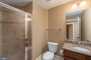 3927 Briar Knoll Cir, Phoenix, MD 21131 - Photo 34