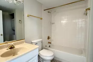 28 Allegheny Ave, Towson, MD 21204 - Photo 12