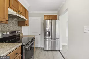1107 Marlyn Ave N, Baltimore, MD 21221 - Photo 2