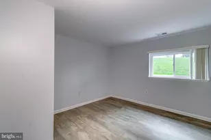 2215 Lowells Glen Rd, Parkville, MD 21234 - Photo 10