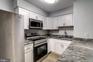 2215 Lowells Glen Rd, Parkville, MD 21234 - Photo 16