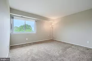 2 Summit Hill Ct, Baltimore, MD 21228 - Photo 14