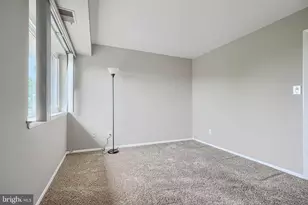 2 Summit Hill Ct, Baltimore, MD 21228 - Photo 24