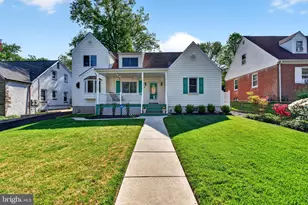9 Maple Ave, Baltimore, MD 21228 - Photo 2