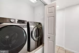 9 Maple Ave, Baltimore, MD 21228 - Photo 28