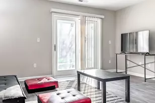 1260 Sugarwood Cir, Essex, MD 21221 - Photo 10