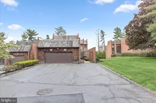 110 Old Crossing Dr, Baltimore, MD 21208 - Photo 2