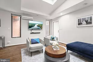 110 Old Crossing Dr, Baltimore, MD 21208 - Photo 10