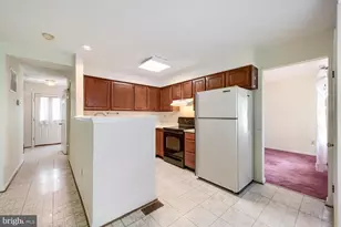 9932 Britinay Ln, Baltimore, MD 21234 - Photo 8