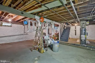1905 Featherbed Ln, Baltimore, MD 21207 - Photo 18