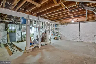 1905 Featherbed Ln, Baltimore, MD 21207 - Photo 20