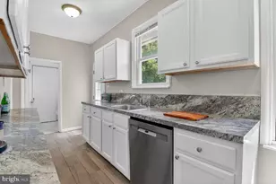 3033 Edgewood, Parkville, MD 21234 - Photo 16