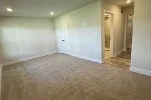 1811 Smith Is Rd, Baltimore, MD 21244 - Photo 4