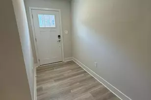1811 Smith Is Rd, Baltimore, MD 21244 - Photo 2