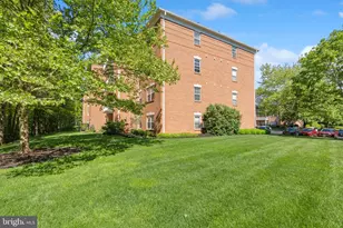 12105 Tullamore Ct, Lutherville Timonium, MD 21093 - Photo 6