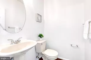 5048 Kemsley Ct, Baltimore, MD 21237 - Photo 18