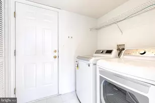 5048 Kemsley Ct, Baltimore, MD 21237 - Photo 10