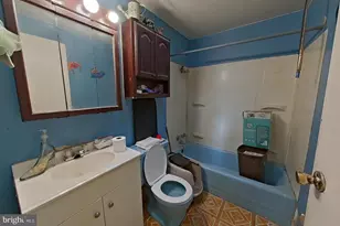 401 Burbank Ct, Baltimore, MD 21227 - Photo 10