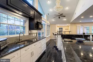 7908 Ivy Ln, Baltimore, MD 21208 - Photo 20