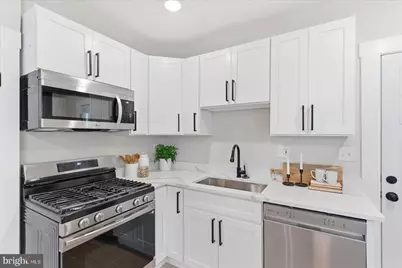 1 Glenwood Avenue, Baltimore, MD 21228 - Photo 12