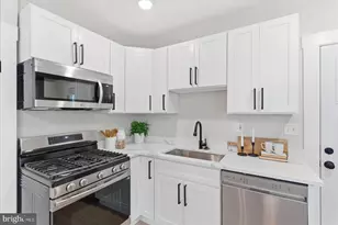 1 Glenwood Ave, Baltimore, MD 21228 - Photo 12